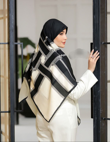 روسری سوپرنخ زنانه