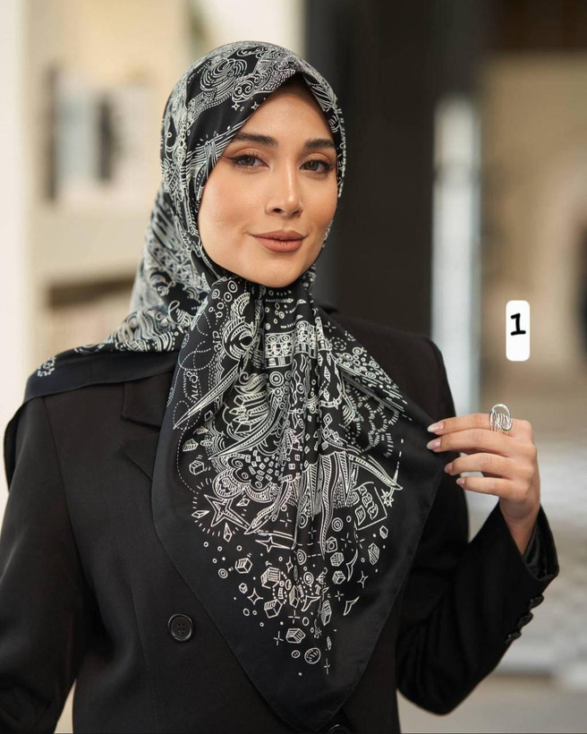 روسری ابریشم توییل مشکی سفید