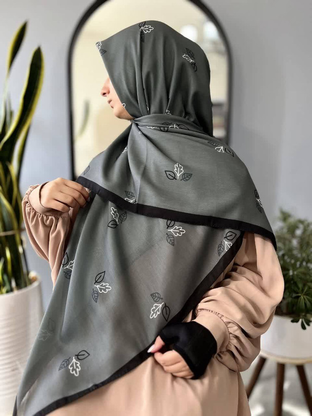 روسری سوپرنخ زنانه میس رز قواره ۱۴۰(مجموعه اقتصادی)