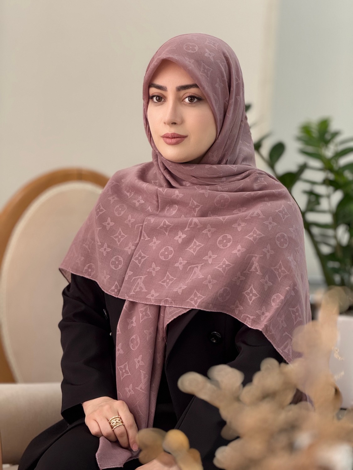 روسری سوپرنخ وال ژاکارد LV قواره ۱۳۰
