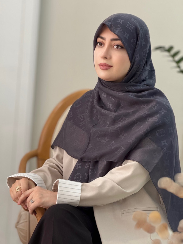 روسری سوپرنخ وال ژاکارد LV قواره ۱۳۰