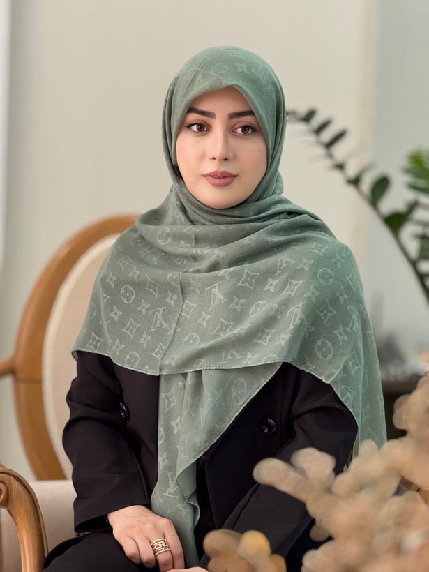 روسری سوپرنخ وال ژاکارد LV قواره ۱۳۰