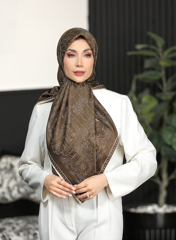 روسری ابریشم توییل کجراه زنانه طرح لویی ویتون قواره ۱۲۰