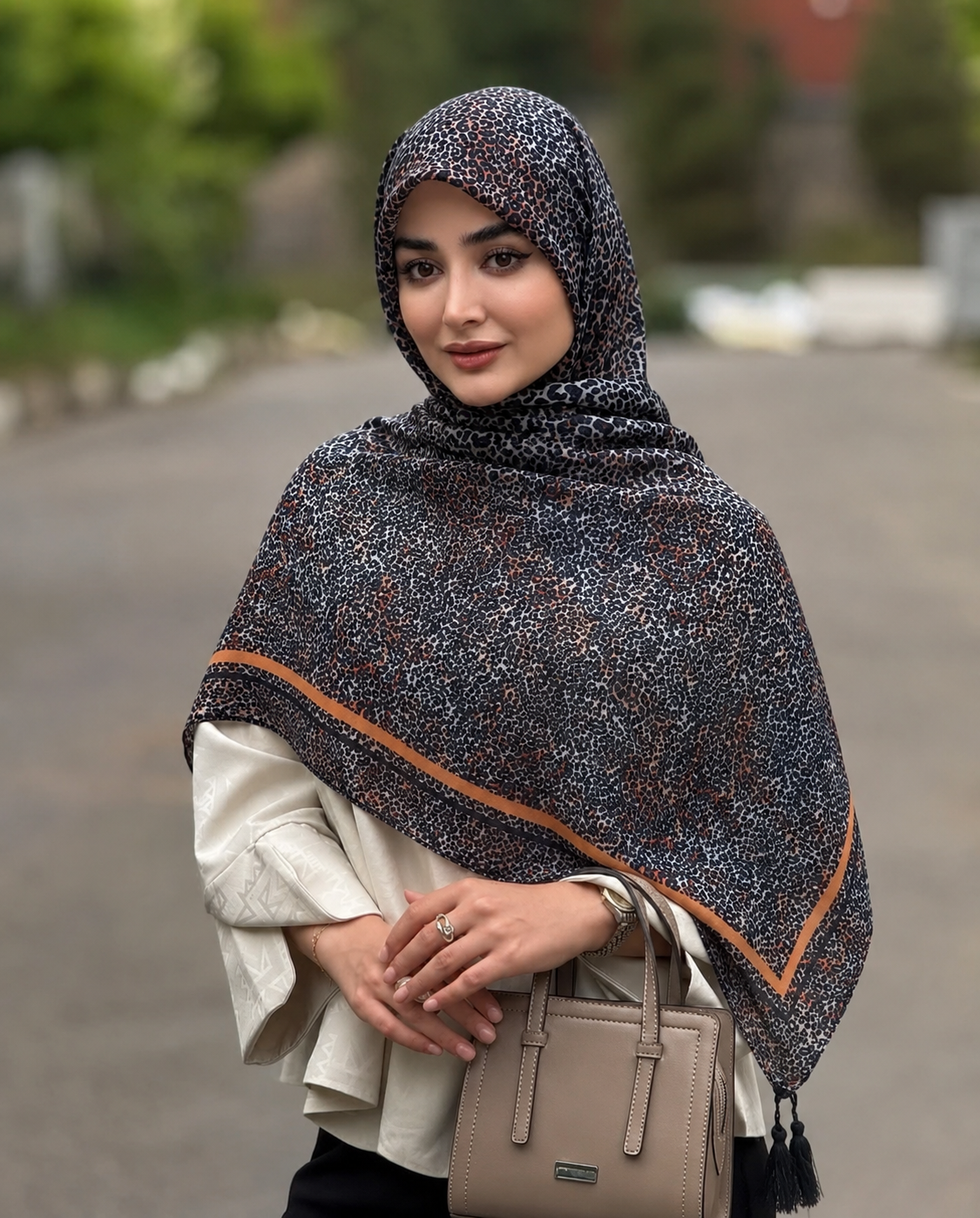 روسری سوپرنخ پلنگی زنانه