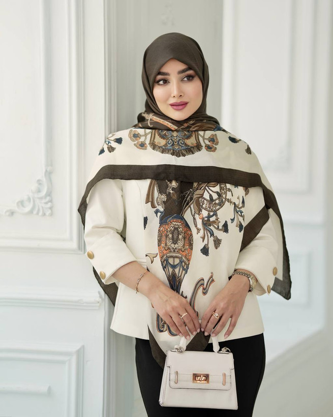 روسری نخی سیااسکارف قهوه ای