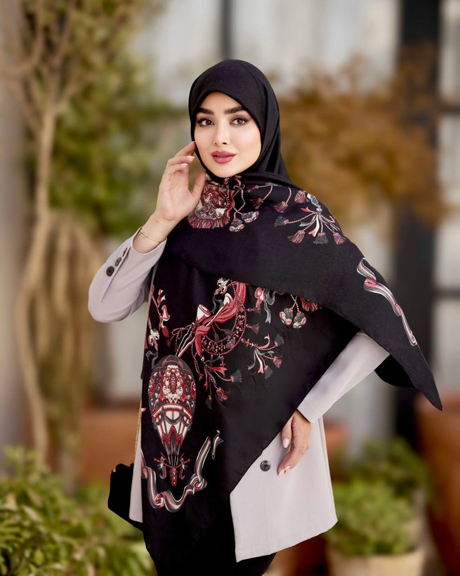 روسری نخی سیااسکارف زنانه چهارفصل قواره ۱۳۵