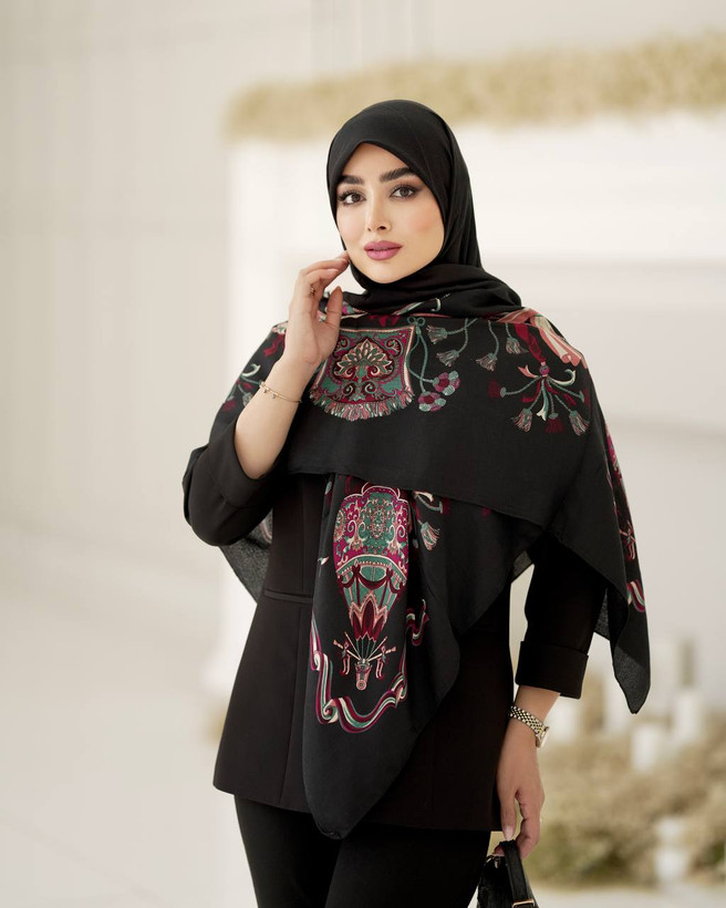 روسری نخی سیااسکارف زنانه چهارفصل قواره ۱۳۵