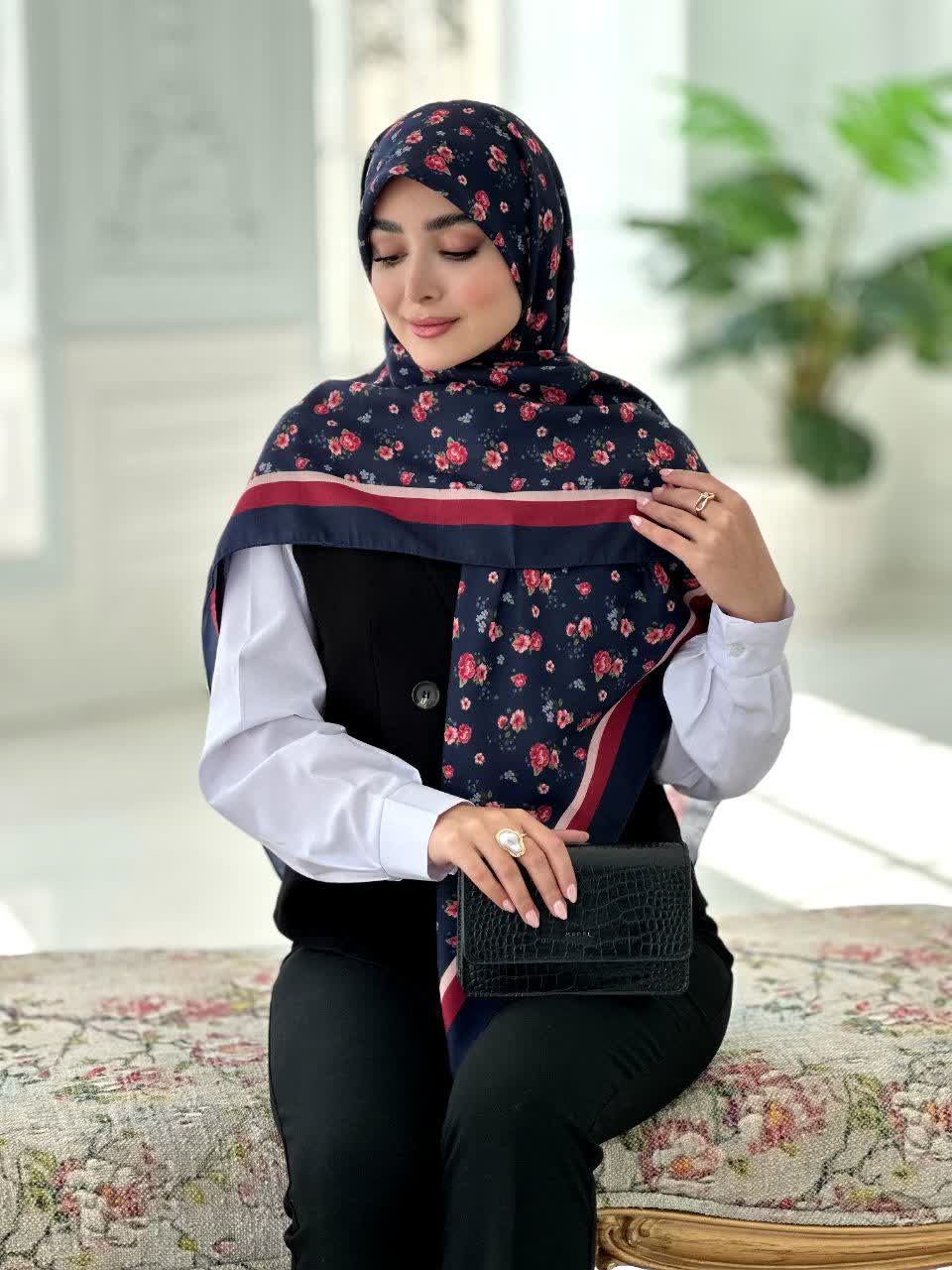 روسری  سوپرنخ زنانه رز قواره ۱۱۰(مجموعه اقتصادی )