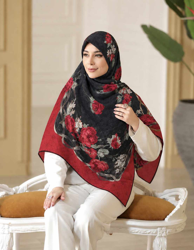 روسری نخ پنبه گل قرمز