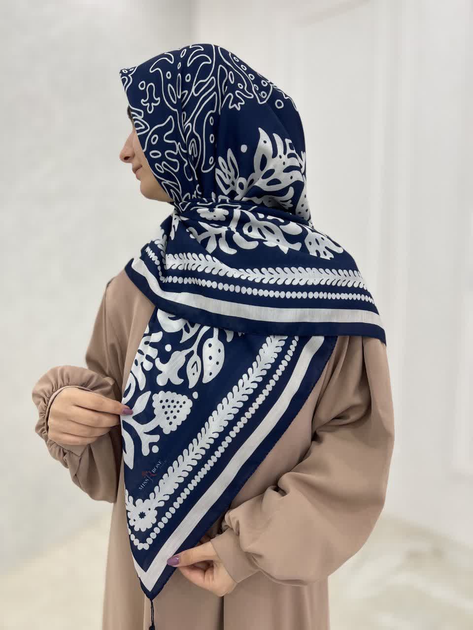 روسری سوپرنخ زنانه میس رز قواره ۱۲۰