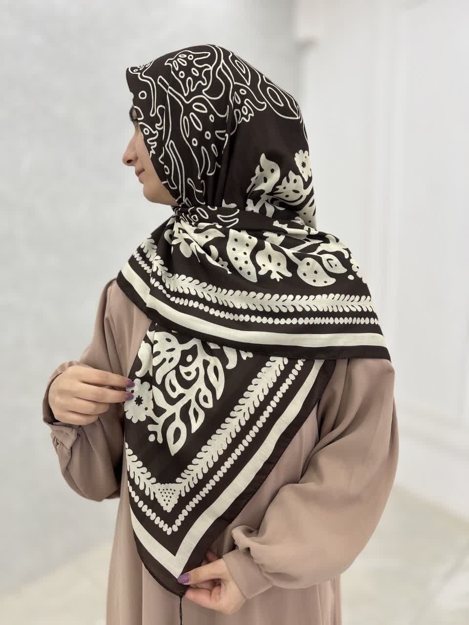 روسری سوپرنخ زنانه میس رز قواره ۱۲۰