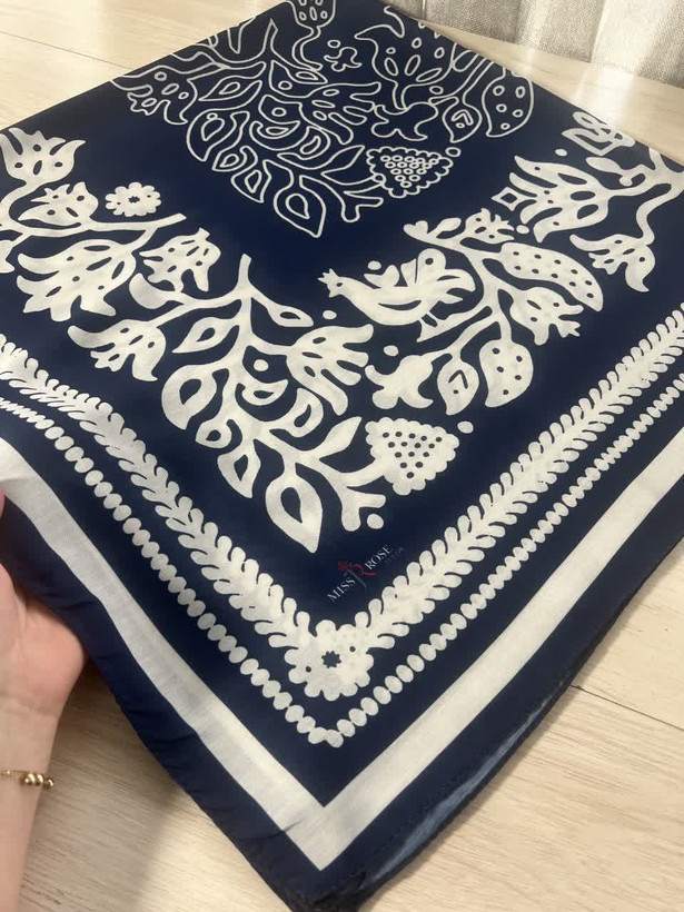 روسری سوپرنخ زنانه میس رز قواره ۱۲۰