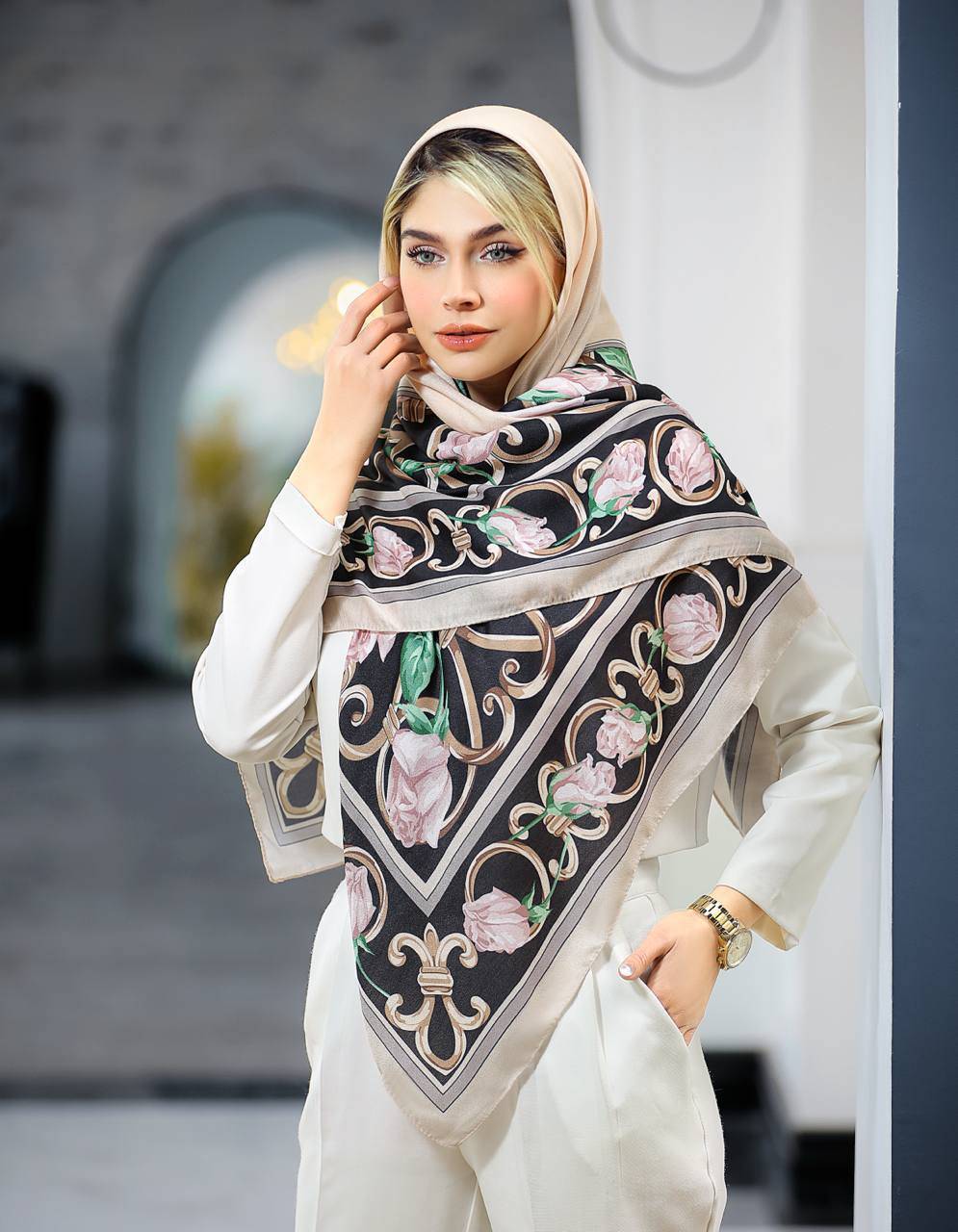 روسری سیااسکارف طرح گل